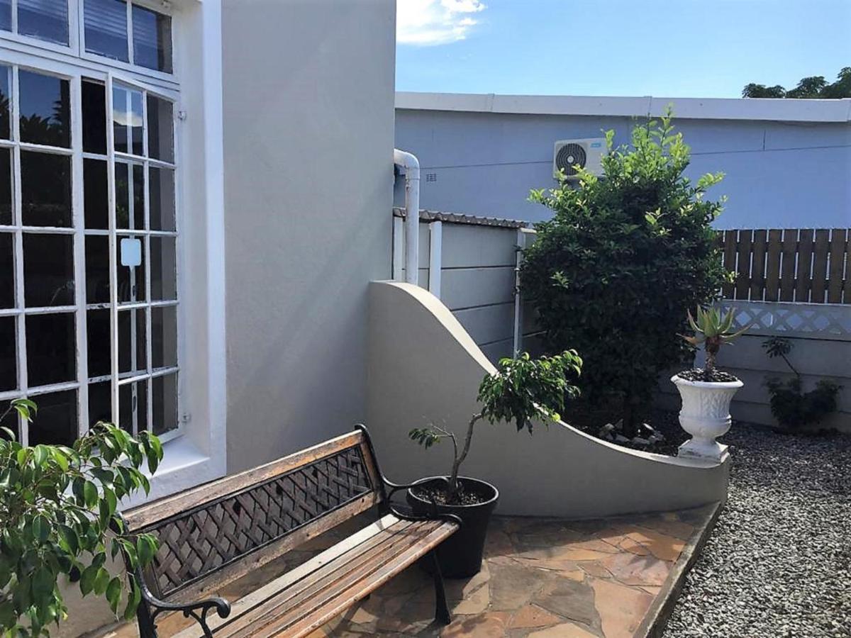 Keedols Inn & Backpackers Knysna Exteriör bild
