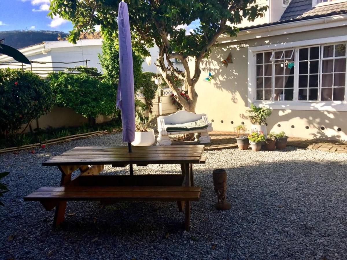 Keedols Inn & Backpackers Knysna Exteriör bild